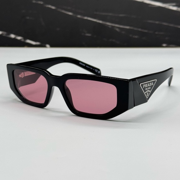 NEW PRADA PR09ZS 16K-30L UNISEX PINK BLACK SUNGLASSES PRADA PR 09ZS 16K30L - Picture 1 of 9